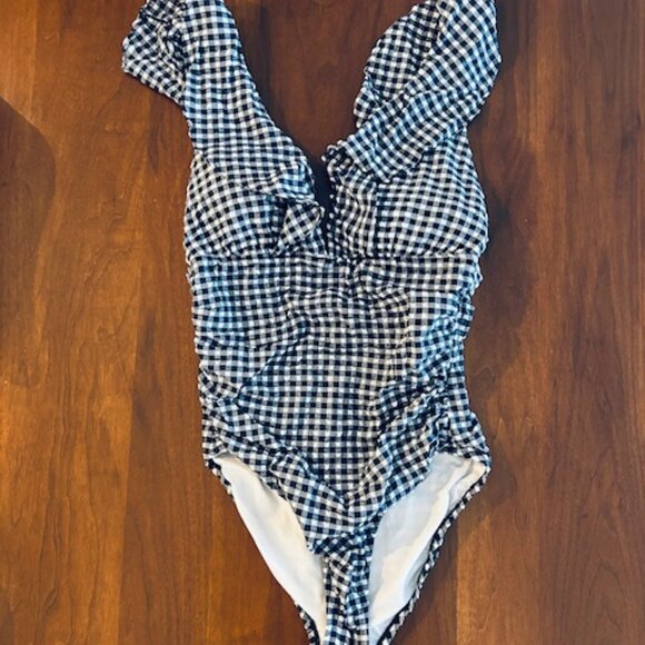 J Crew - Ruffle V-Neck Ruched One-Pc swimsuit in Classic Gingham, Ladies Size 10 - Picture 3 of 6